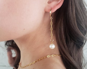 Pearl hoop earrings, pearl drop earrings, gold chain earrings, gold hoop earrings, huggie earrings, bridesmaid earrings, bridal jewelry