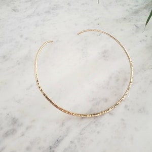 Hammered gold collar necklace, minimal gold neck cuff, thin gold collar necklace, gold collar, simple gold neck cuff, every day necklace