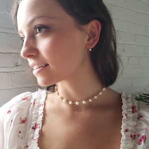 Large pearl choker, chunky pearl necklace, natural pearl necklace, wedding necklace, elegant necklace, minimal bridal necklace, gold choker