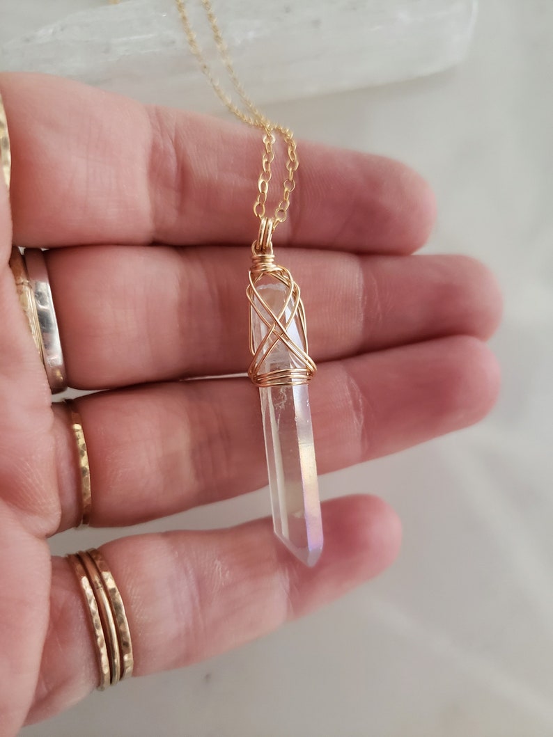 Angel Aura Quartz Necklace, Quartz Point Necklace, Hippie Necklace, Aura Quartz pendant, AB crystal necklace, Healing Necklace, Dainty bild 3