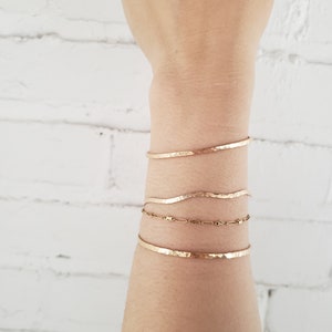 Hammered gold cuff bracelet, minimal bracelet, thin gold cuff bracelet, dainty bracelet, gold filled stamped bracelet, bracelet femme image 2