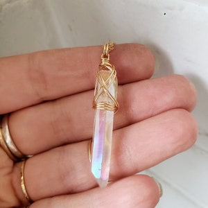 Angel Aura Quartz Necklace, Quartz Point Necklace, Hippie Necklace, Aura Quartz pendant, AB crystal necklace, Healing Necklace, Dainty bild 7