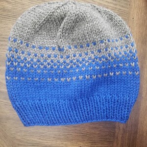 Blue to grey slouchy knit beanie
