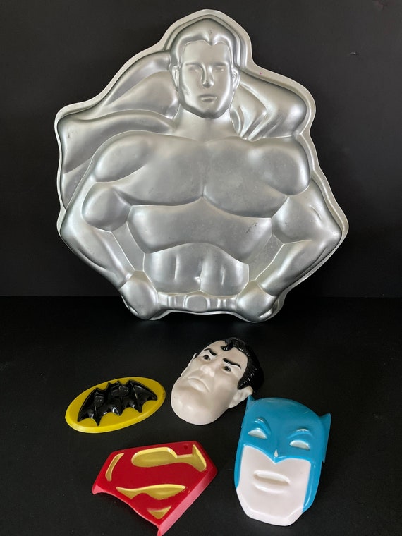 Vintage Wilton Super Heroes Cake Pan Set~Batman~Superman~Complete 1977 DC |  eBay