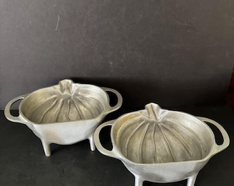 Vintage pumpkin cake pans for 3D cake