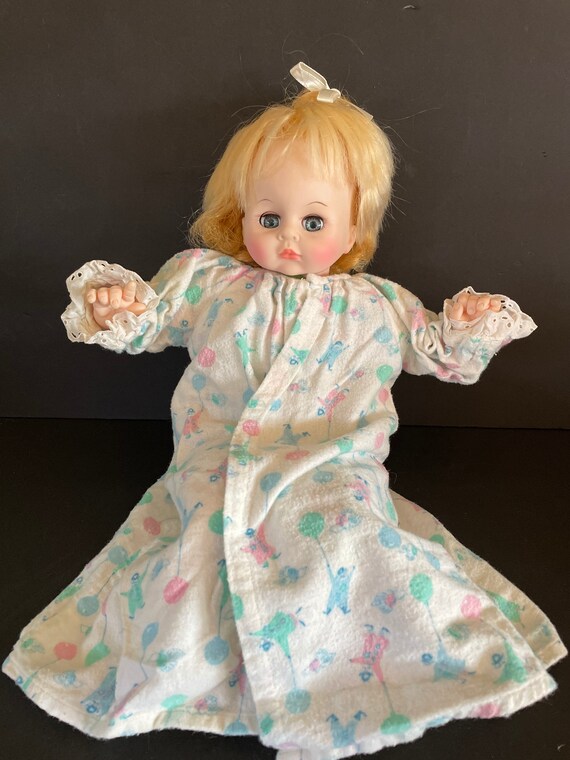 Madame alexander best sale little huggums 1977
