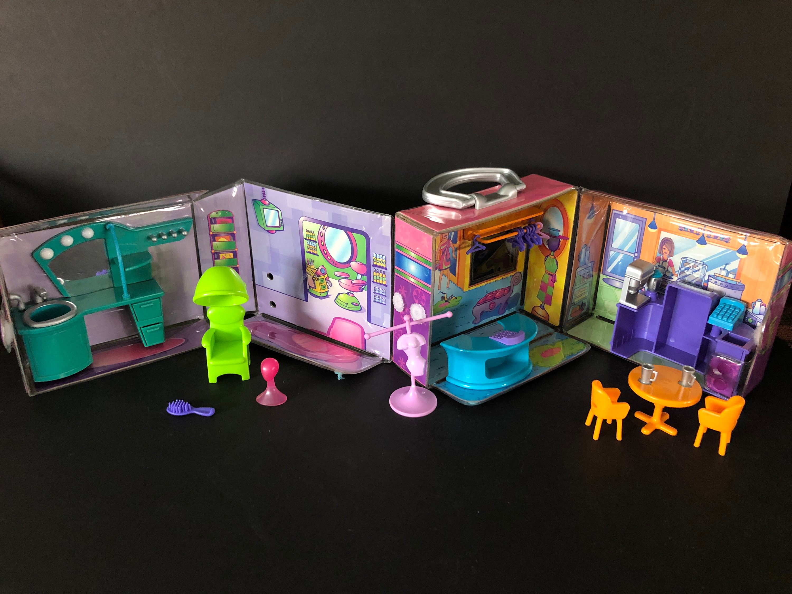 Polly Pocket Fashion Polly fold-up Boutique, Salon, Bakery