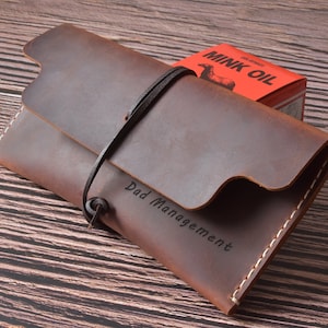 Scheckhefthülle Leder, personalisiert Damen, Geschenk für Frauen, Leder Geldbörse, Herren Geschenk, Scheckbuch Geldbörse, Scheckbuch Halter, LT531