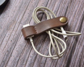 Earphone organizer, brown earphone holder winder wrap, personalized cable organizer gifts, earbud holder, iPhone earbuds, LT514