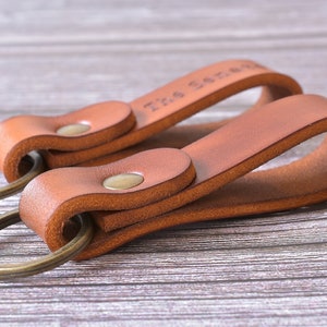 Mens keychain, handmade leather keychain personalized, key chains for women, gift ideas, key organizer, LT589-brown