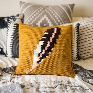 The Flicker Pillow Crochet Pattern image 2