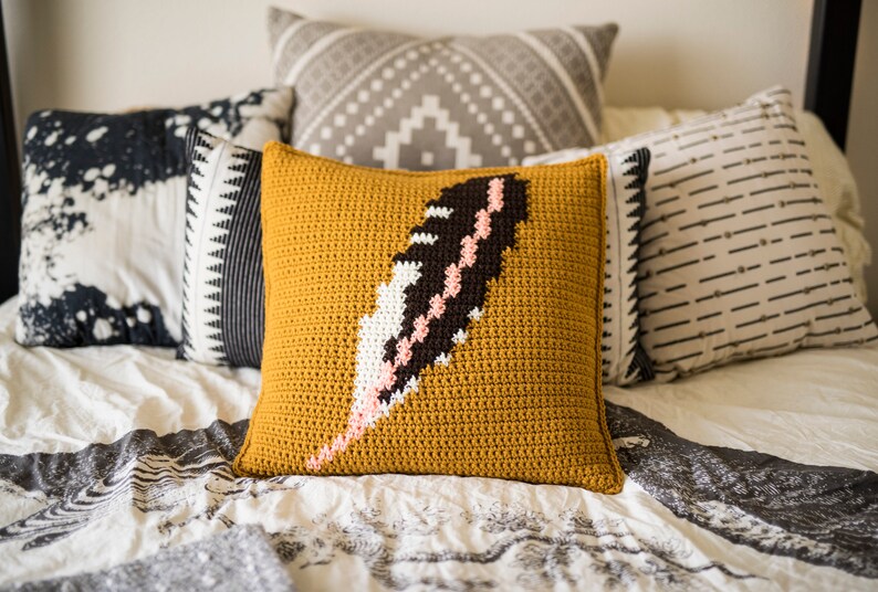 The Flicker Pillow Crochet Pattern image 2