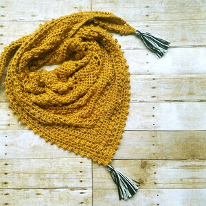 The Meadowlark Triangle Scarf Crochet Pattern image 7