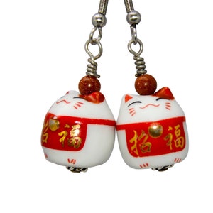 kawaii cat earrings lucky cat beaded sand stone dangle earrings maneki neko beaded sand stone dangle earrings