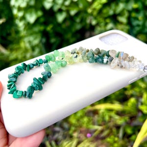 Aventurine Healing Crystals Phone Wristlet, Malachite Gemstone Phone String, Ombré Green White Gradient Beaded Phone Chain, Earth Colors Y2K