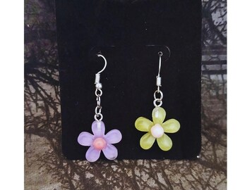 SK Brazen Daisy Danglers - Purple + Yellow