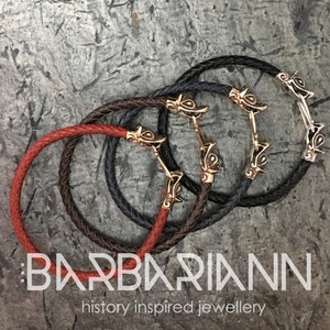 Geri and Freki bracelet - hand carved wolf head bracelet - bronze and leather Viking bracelet