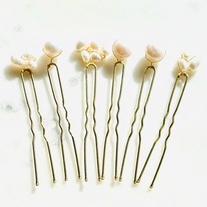 Freshwater Pearl Gold Hair Pins - Cluster & Large Pearl Set