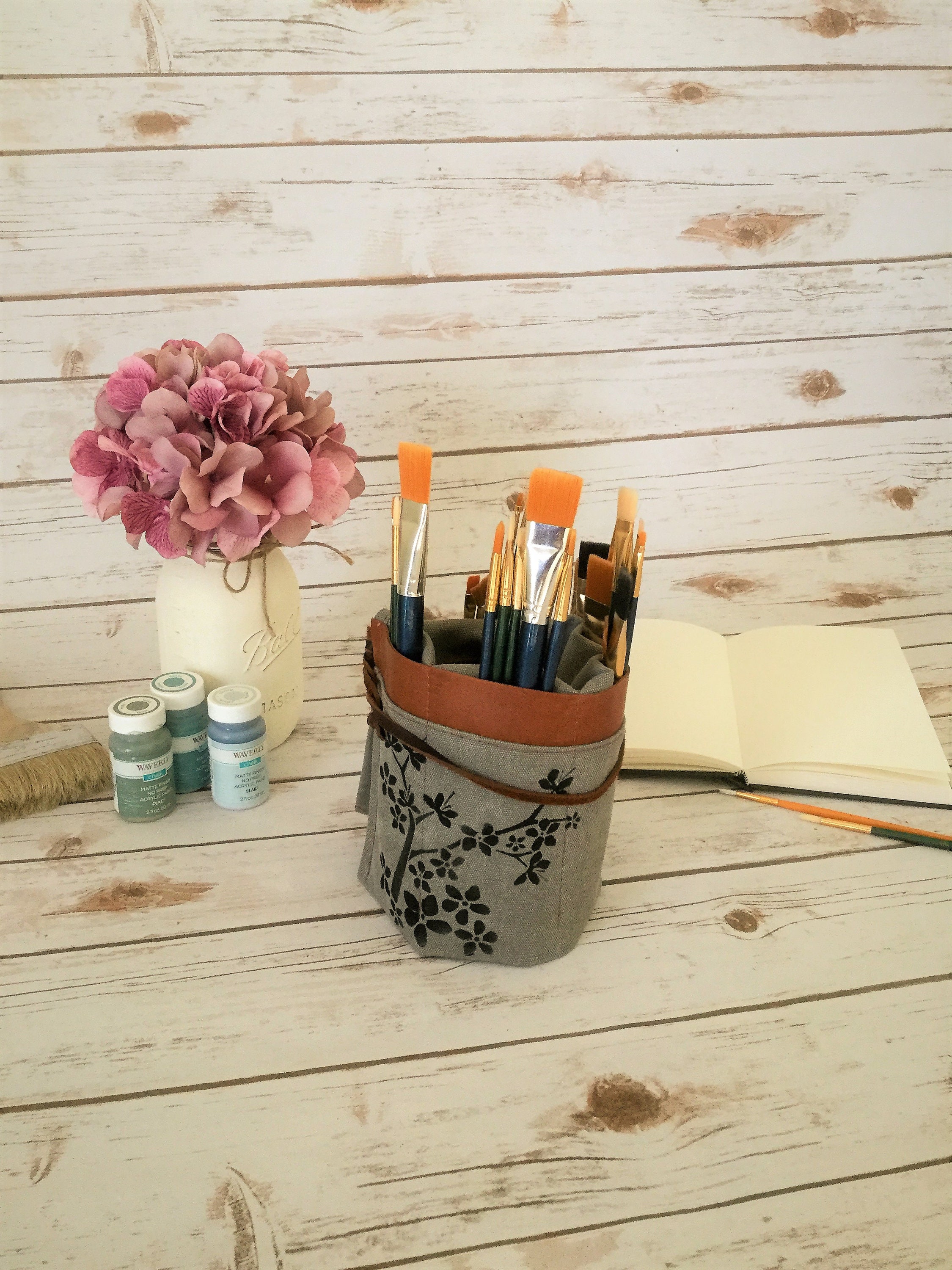 Paint Brush Roll, Artist Roll, Paint Brush Organizer, Artist pouch, Paint Brush Holder, Painters