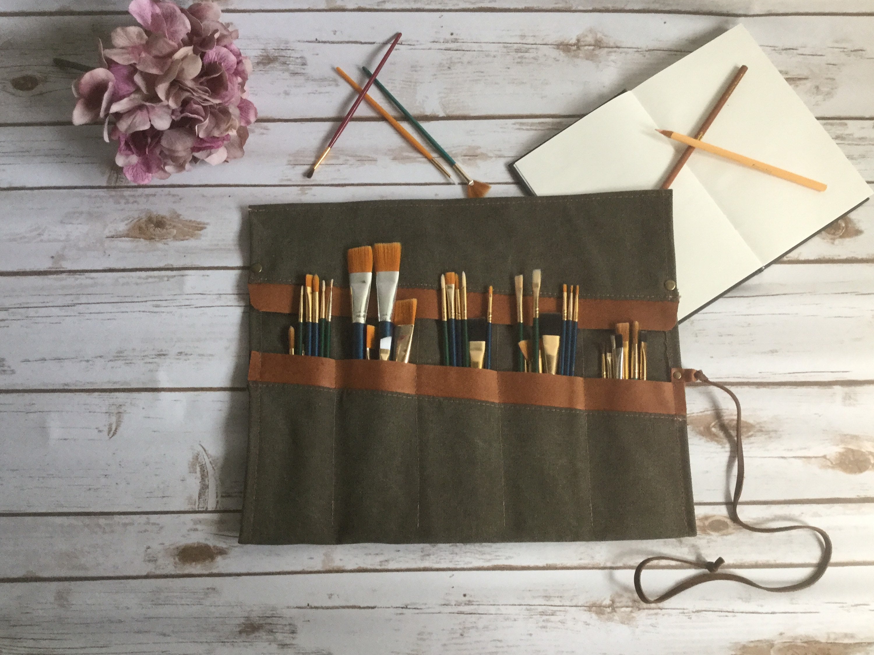 Paint Brush Roll, Artist Roll, Paint Brush Organizer, Artist pouch, Paint Brush Holder, Painters