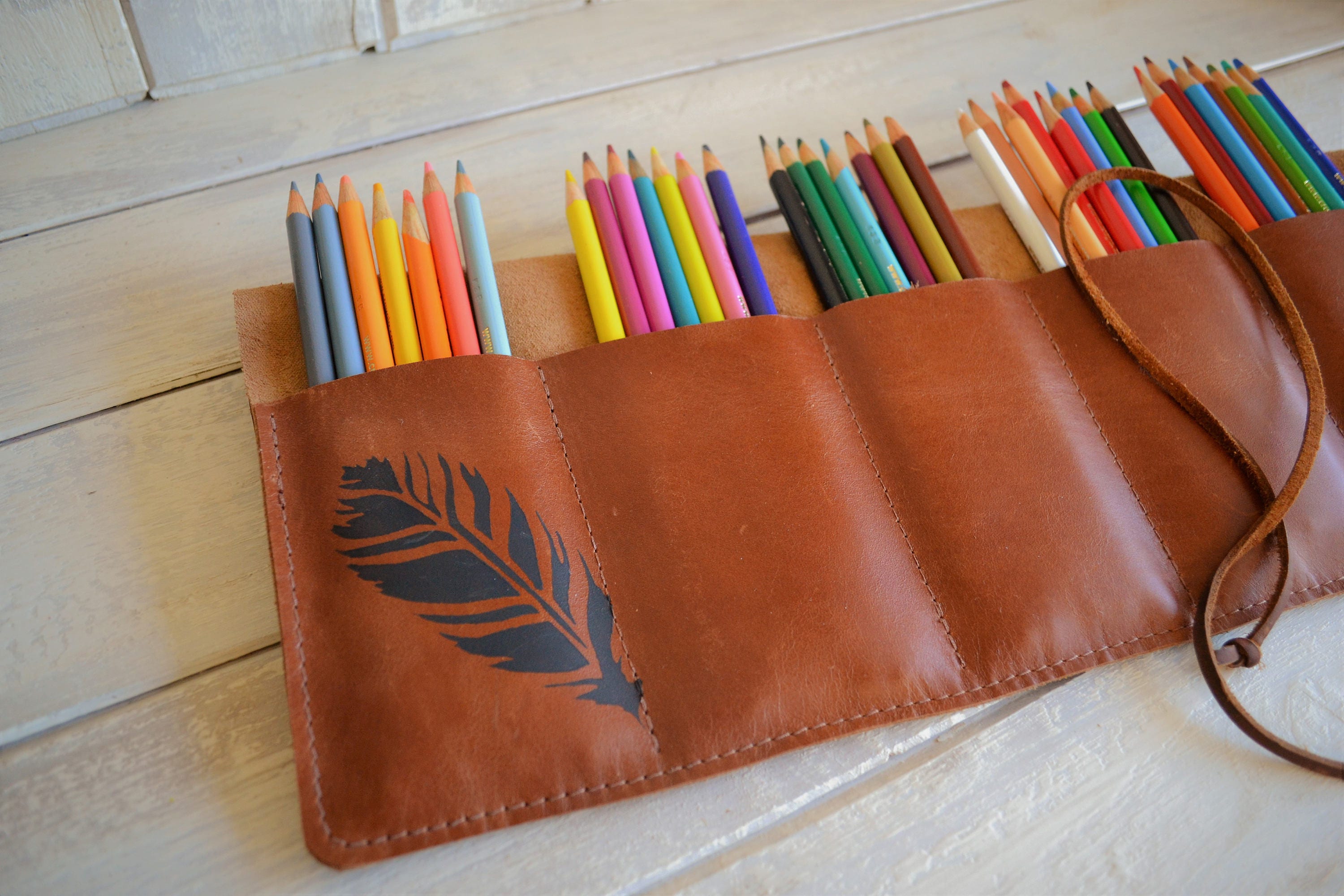 Personaliziered leather Pencil Roll, Pen Roll, Pencil Roll Up Case, Artist  pouch, Pencil Travel Case, Makeup brushes roll