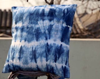 Shibori dyed indigo blue Pillows cover - 18" x 18" Linen Tie dyed pillow - Natural hand dyed/ Plant dyes - Sofa Bedding Indigo