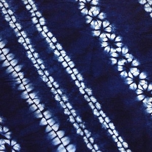 Shibori Indigo Tie dye Cotton Fabric - Vintage Blue Flowers Table cloth - Oblique Pattern - Natural hand dyed/ Plant dyes
