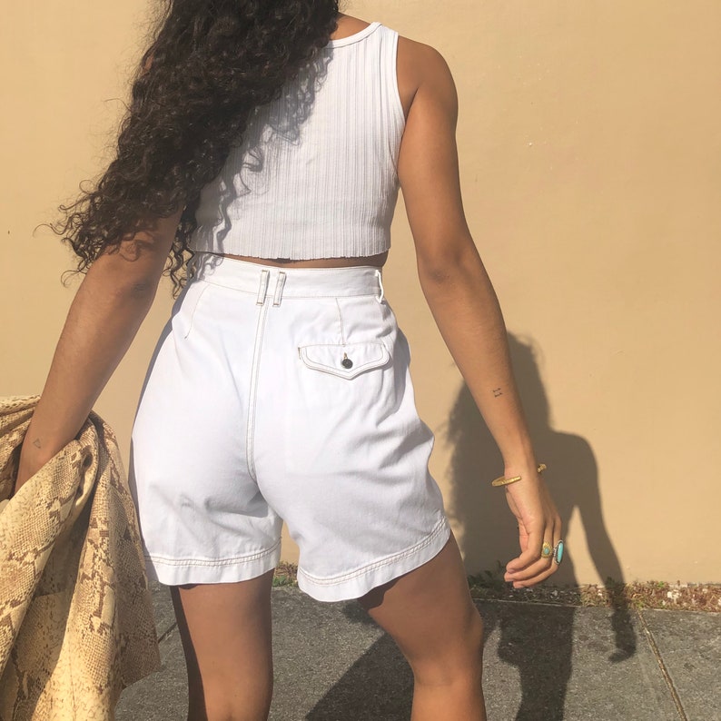 M vintage high waist white denim shorts