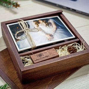 Wooden box for 4x6 photo with USB 3.0 flash drive, personalised wedding gift box for brides, custom memory box for 15x10 cm print image 1