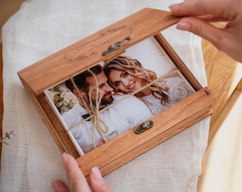 Wood Print Box for 4x6 Photos, Personalized Wedding Keepsake Box