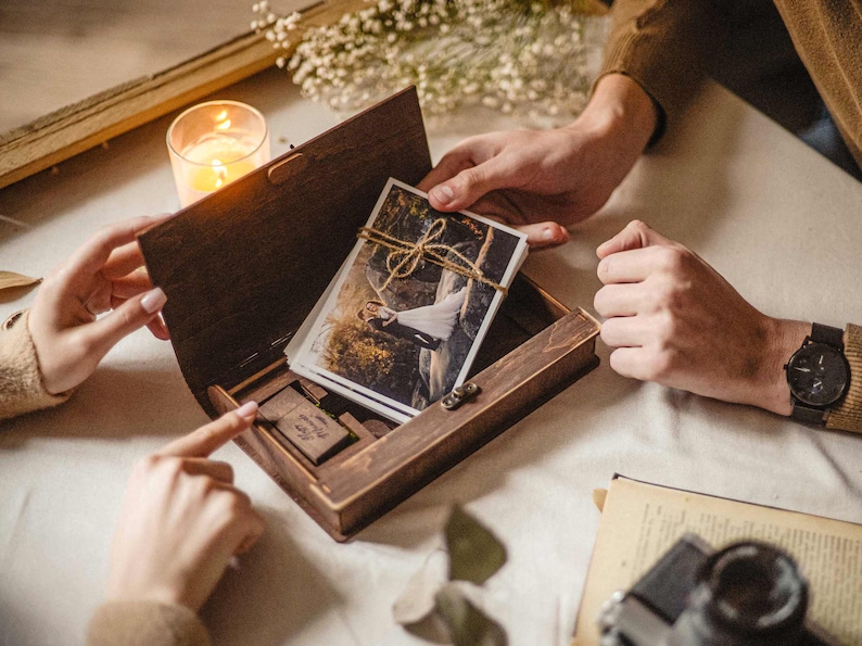 Personalized Wood Wedding Photo Box: 5x7 Keepsake with Optional USB image 1
