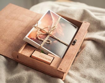 Personalisierte hölzerne Hochzeit Fotobox mit USB-Stick