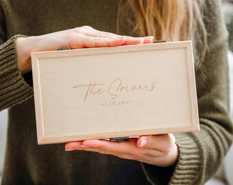 Personalized Wooden Memory Box for 6x8 Photos, Wedding USB Box, Engraved Client Photo Box, 15x21 cm Photo Packaging