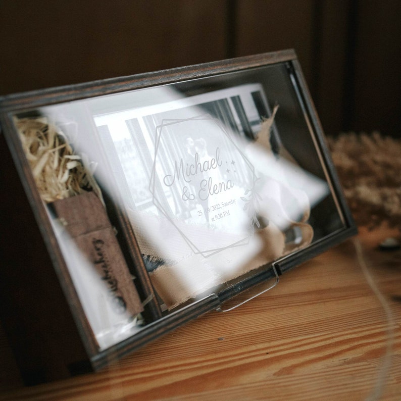 Wooden photo box for 4x6 photo and USB flash drive, Wedding photo box with personalise acrylic lid for 15x10 cm prints, Gift for couple image 4