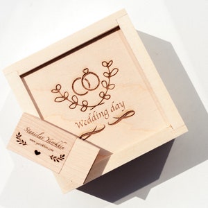 Wedding wooden USB box with USB Flash Drive | Personalize wood box from USB stick, free filler and pine cone