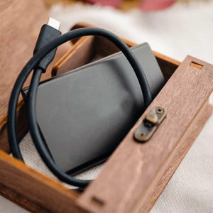 Houten opbergdoos voor SSD-schijf, aangepast cadeau voor fotografen en videografen SSD-verpakking trouwdoos