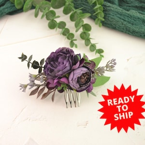Flower comb plum Mini hair piece for bridesmaids Floral headpiece for Women Deep purple hair clip with flowers Wedding head piece bride