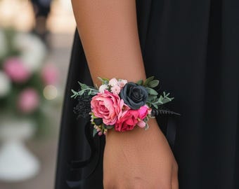 Hand corsage Black Pink Gothic wedding corsage for bridesmaids Arm corsage with flowers for women Flower accessories