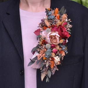 Lapel flower pin Fall wedding boutonniere Deep red flower decor for Groom Big Flower brooch for Man Wedding Accessories Boho lapel pin Peony