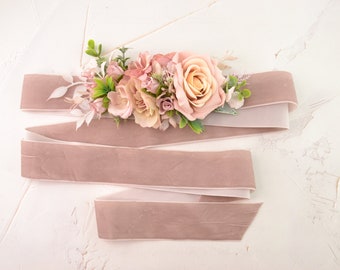 Flower belt blush Floral belt bride Wedding belt with flowers Bridal sash dusty rose Spring wedding flower accessories maternity photo