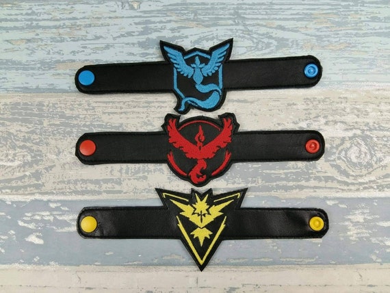 Pokemon Team Bracelet Choose your Team Valor Team Mystic or Team Instinct - Celebration Birthday Party Favor Il_570xn