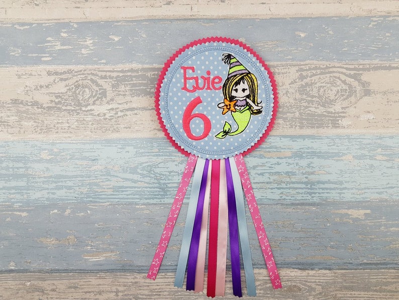 Cow Birthday Badge Girls Badge Badge for Her Party Gift Felt Rosette Personalized Birthday Badge Barnyard Party Gift for Girls