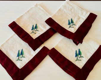 Set of four vintage linen napkins w/ border and embroidered pine trees // retro handmade embroidery 10.5" linen cloth napkin set