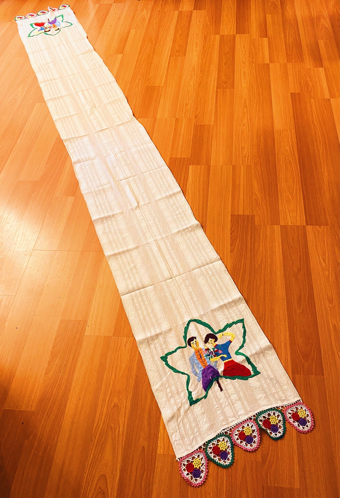 Vintage Folk Art Table Runner With Embroidered Bride and Groom - Etsy