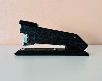 Vintage 1940s industrial art deco stapler // working mid-century retro large Bostitch black steel stapler