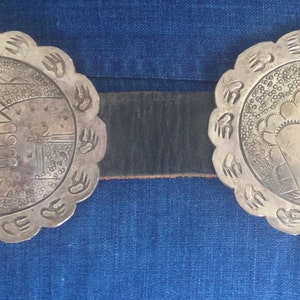 GREAT Older Navajo Story Teller Concho Belt, Sterling Silver, Signed by Helen Chee, Native American Jewelry image 4