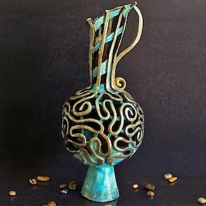 Intrecci d’Abisso – Brocca Scultorea in Ceramica Raku | Arte Marina, Colore Personalizzabile