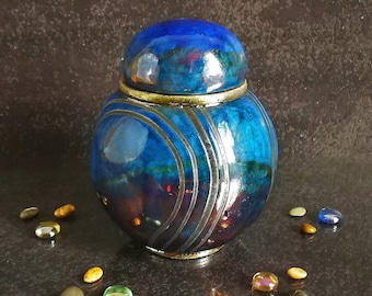 Raku ceramic round blue urn minimal design for human or pet ashes, various colors, engravable, capacity 18 / 45 / 85 / 180 cubic inches