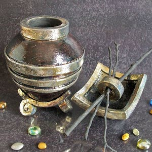 Elegant Raku Cremation Urn “Bronze Harmony” – Unique Handcrafted Ceramic Memorial | Custom Colors & Engravable, Multiple Sizes