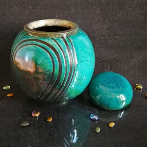 Raku ceramic spherical turquoise urn for human or pet ashes, various colors available, engravable, capacity 18 / 45 / 85 / 180 cubic inches image 6